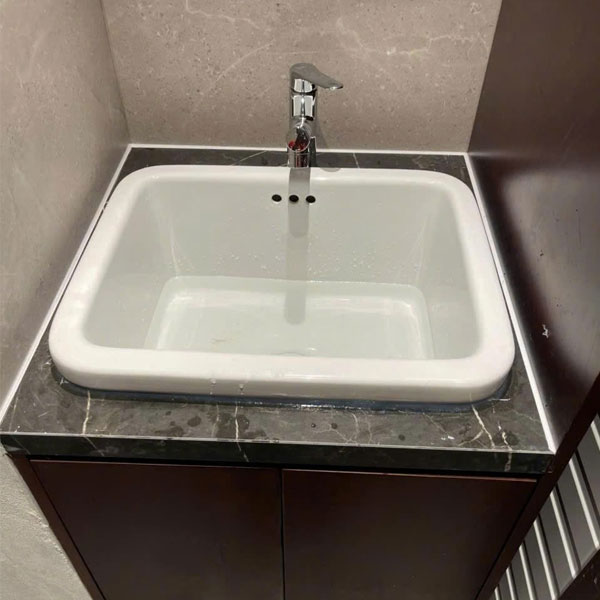 chau-giat-Caesar-SS558AS