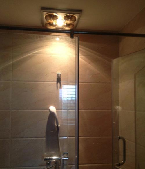 Một số đặc điểm cần lưu ý khi mua đèn sưởi phòng tắm