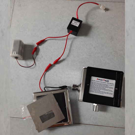 van-tieu-smartech-st-u400-4
