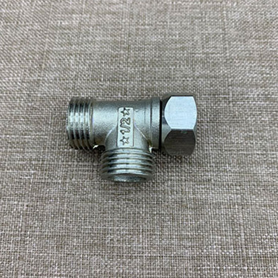 Tê Ren trong ngoài D16