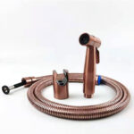 Vòi xịt toilet Sewo SE-3102 màu hồng đồng Vòi xịt toilet Sewo SE-3102 màu hồng đồng