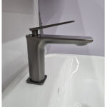 Vòi rửa lavabo Sewo H133609F màu ghi