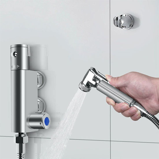 voi-xit-ve-sinh-Miken-F-7506W