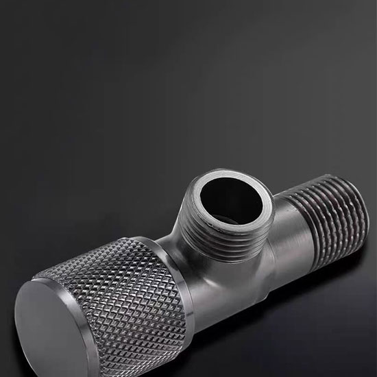 van-khoa-nuoc-dong-ma-pvc