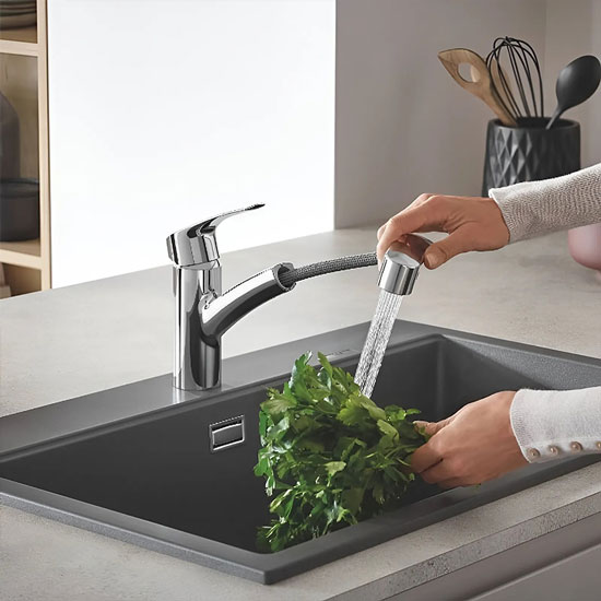 Anh-thuc-te-voi-rua-bat-nong-lanh-grohe-30305001