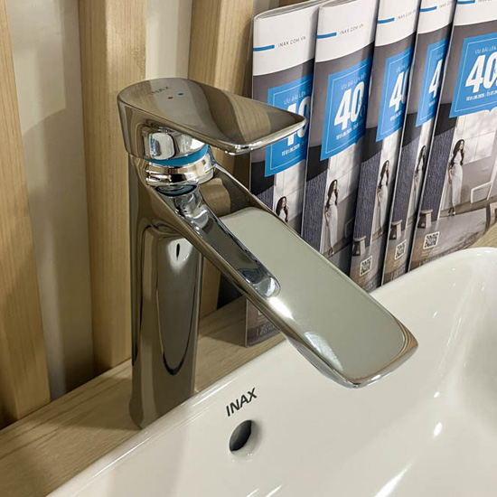 voi-rua-lavabo-inax-lfv-612sh-nong-lanh-1