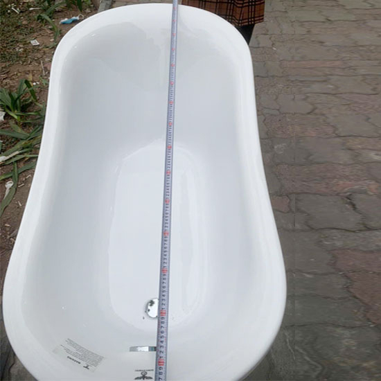 Bồn tắm SW Dauer SW8015 chân rồng ốp kính dài 1m5 Bồn tắm SW Dauer SW8015 chân rồng ốp kính dài 1m5