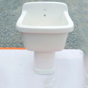 Chậu nôn chất liệu sứ