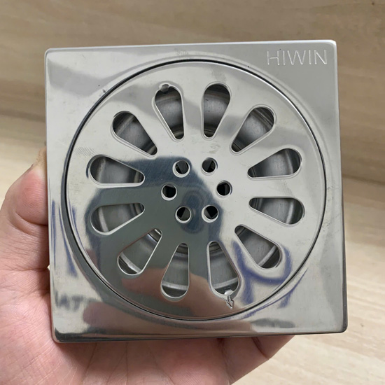 Ga thoát sàn Hiwin FD-4320 inox 201 xước mờ